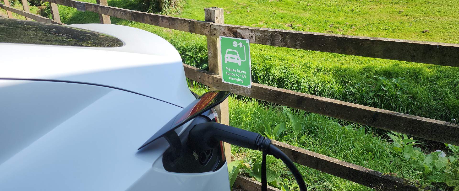 Electric EV Car Charging at Willowbank Lodges